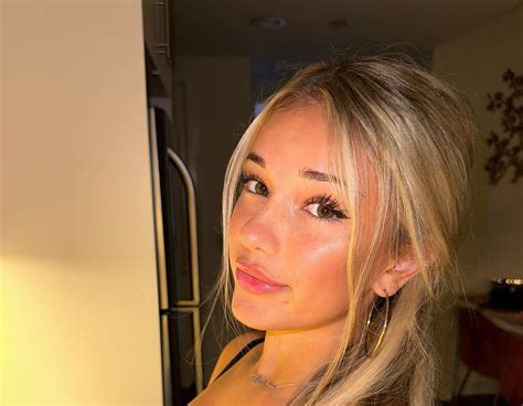 Breckie Hill (@breckiehill) • Instagram photos and videos.